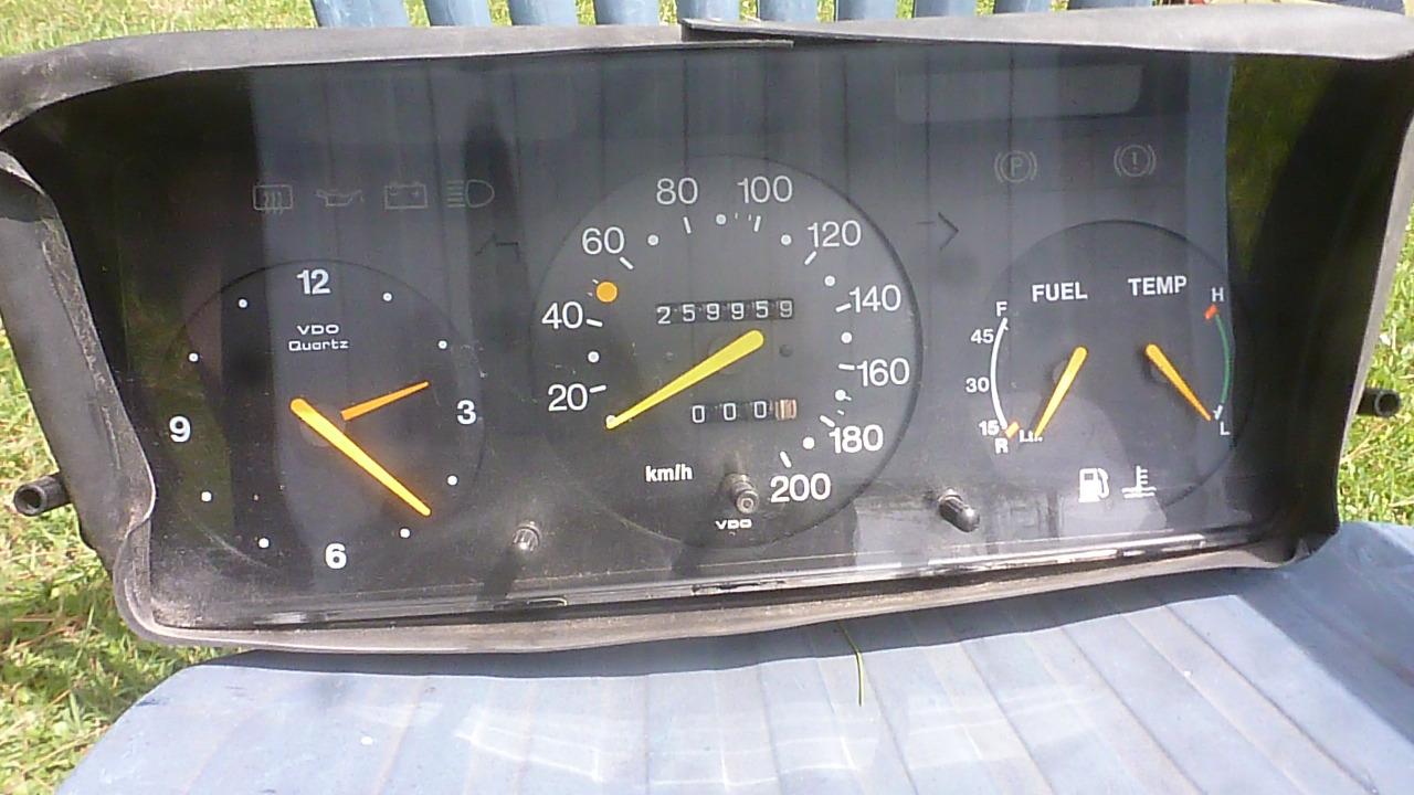 SAAB 900:compteur +jauges:VDO LesAnciennes.com