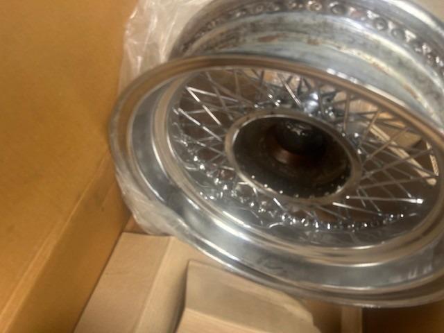 Jantes JAGUAR XK140 LesAnciennes.com