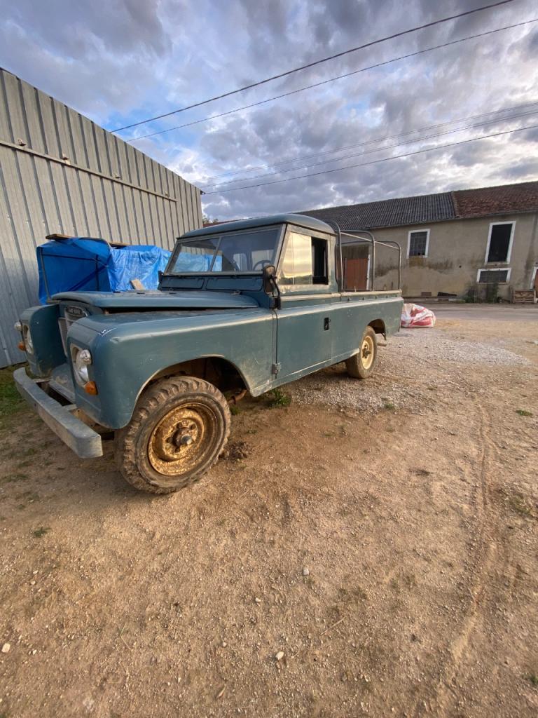 LAND ROVER 109 - 1980 LesAnciennes.com