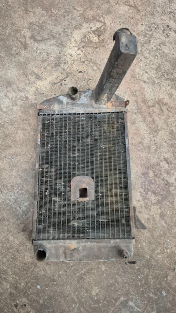 Lot de pièces TRIUMPH TR3A LesAnciennes.com