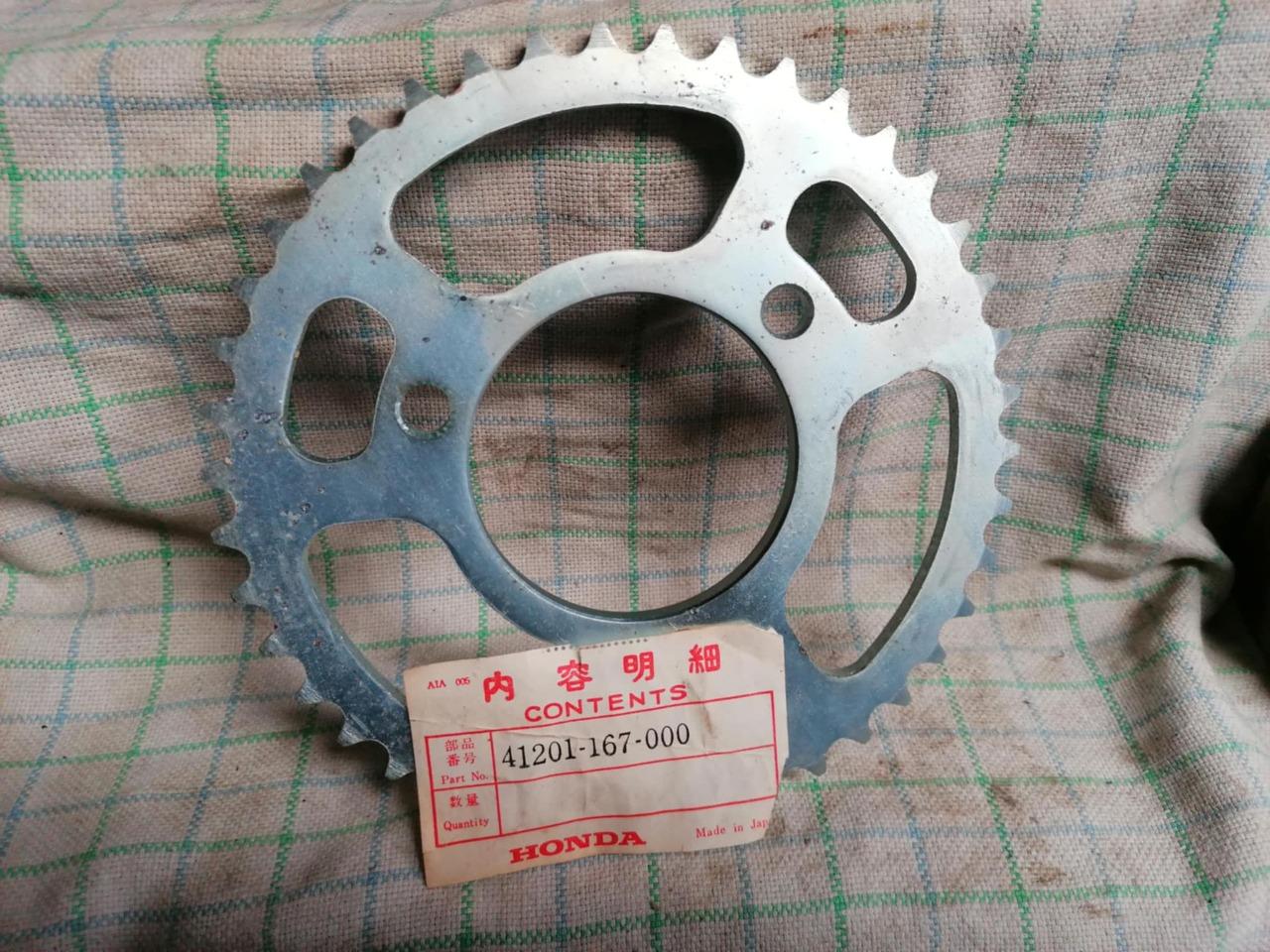 Pignon arrière HONDA LesAnciennes.com