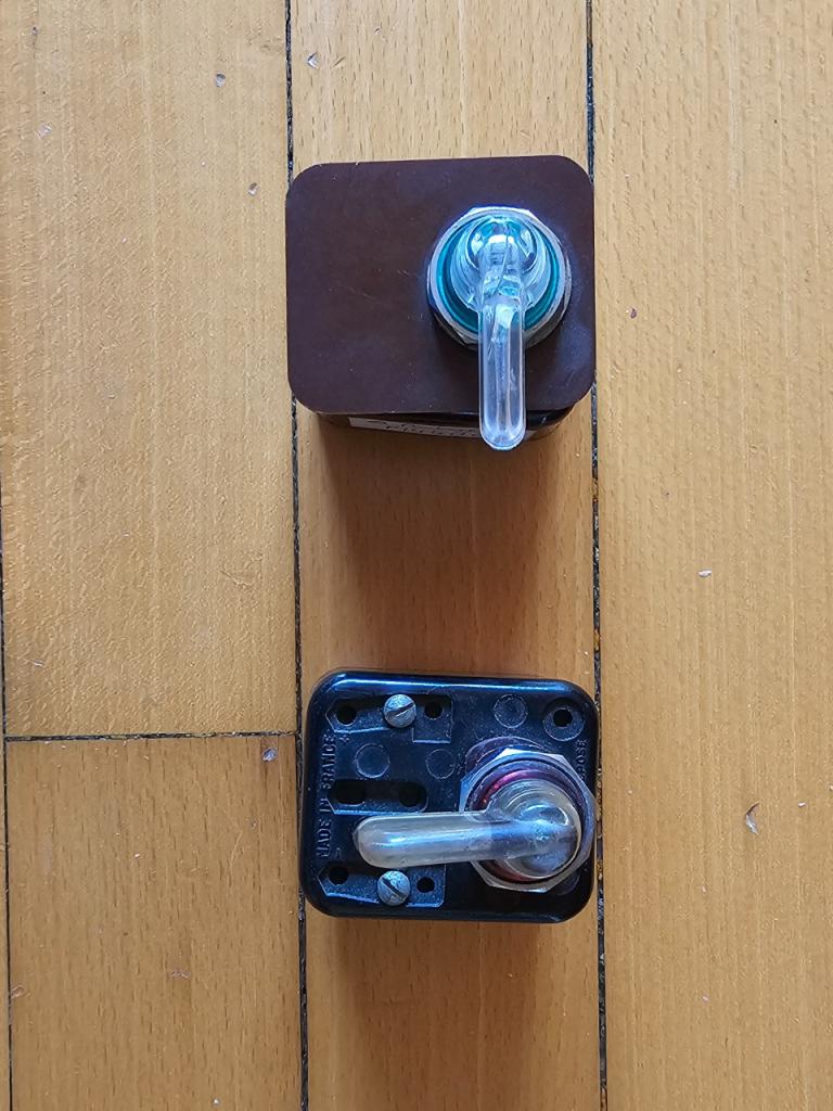 Centrale clignotant CITROEN DS LesAnciennes.com