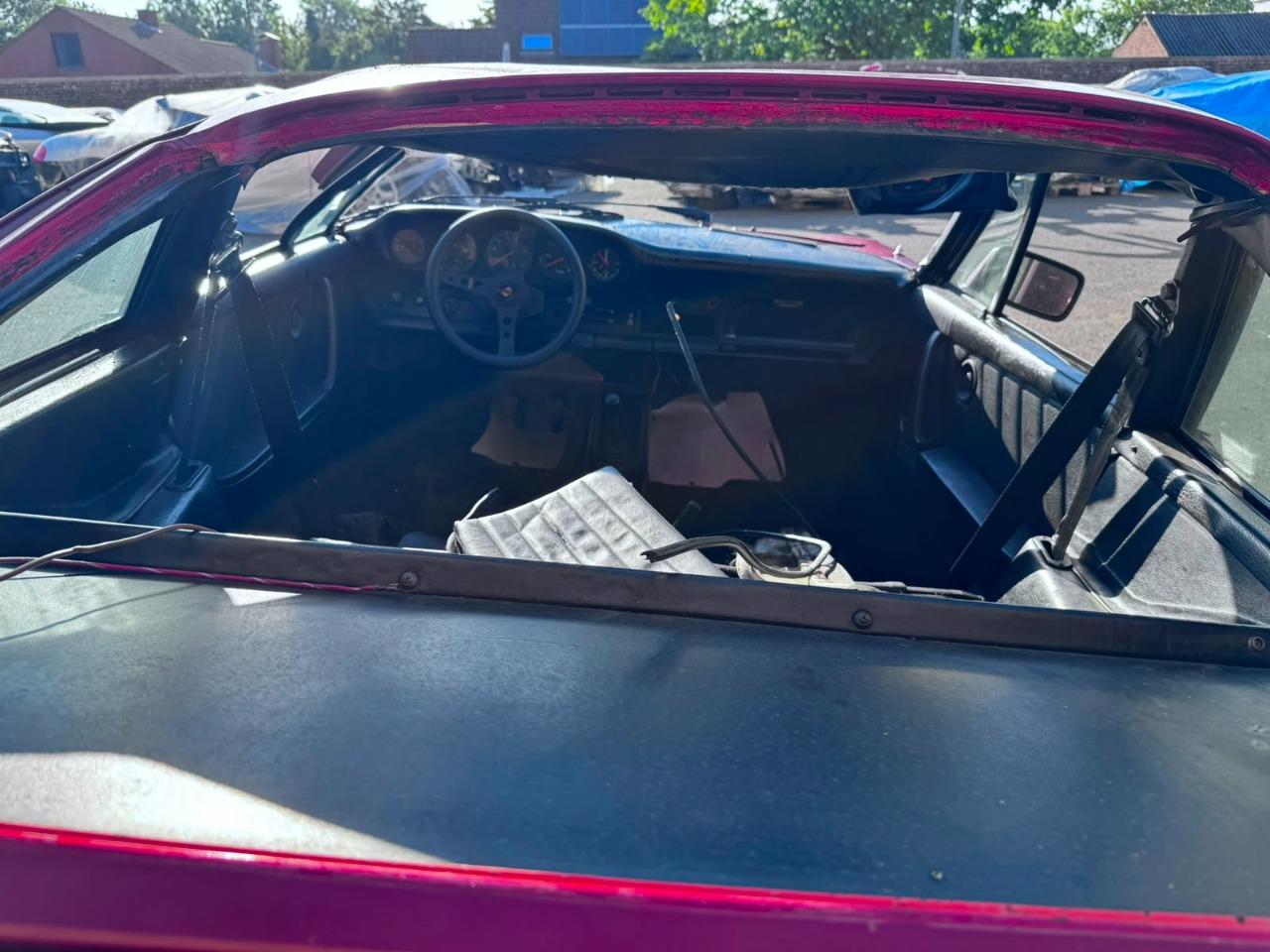 Pièces Porsche 911 2.2 E 1970 - demontage en cours à vendre