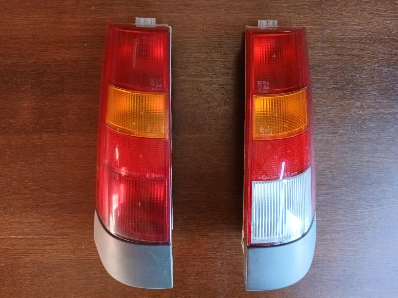 Feux AR RENAULT Super 5 LesAnciennes.com