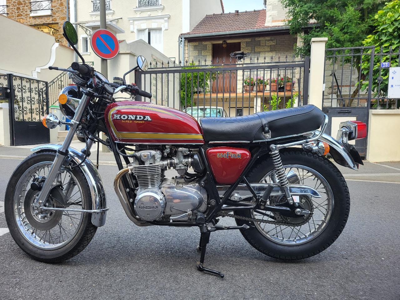 HONDA CB 550 F - 1978 LesAnciennes.com