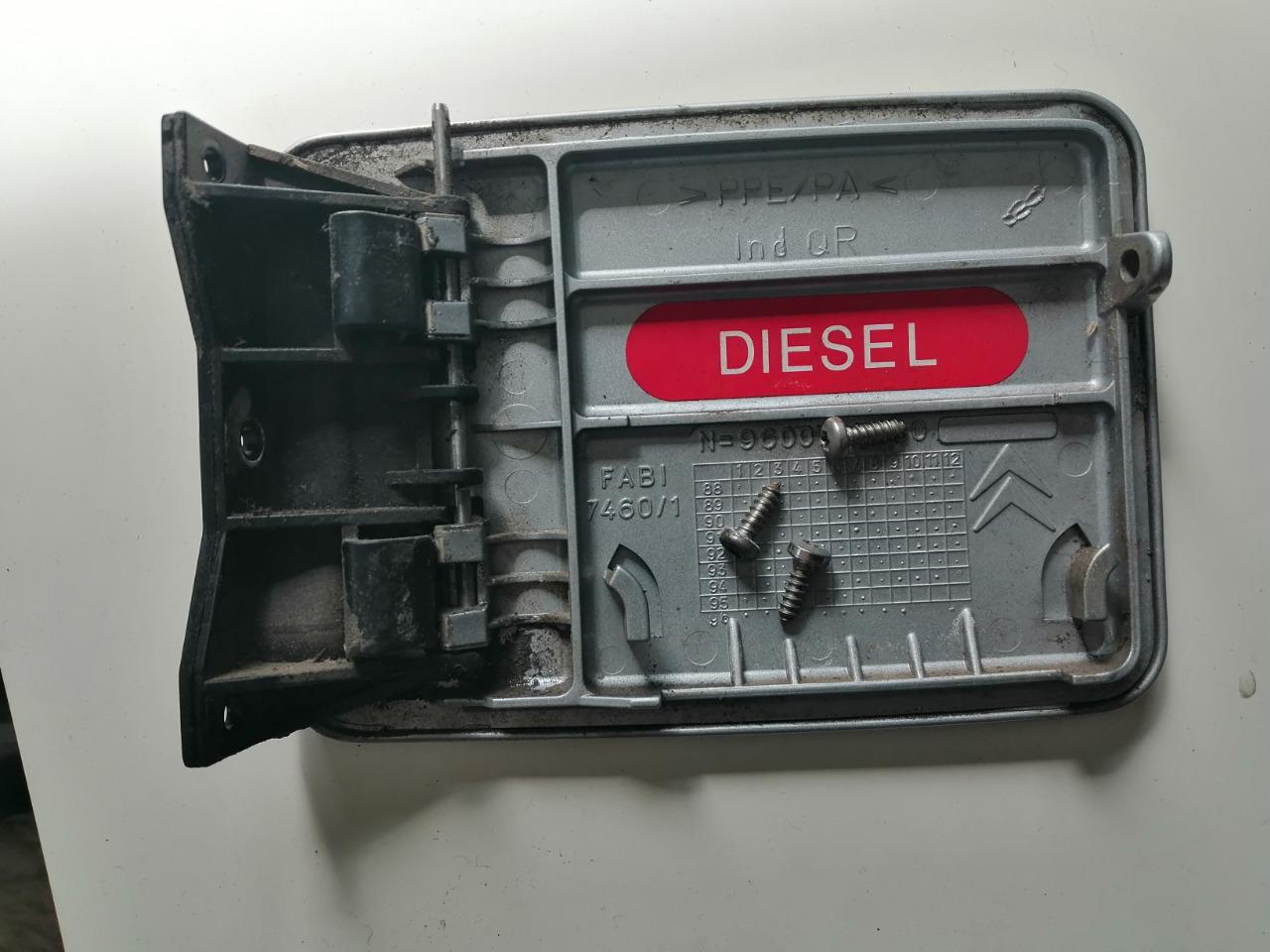 CITROEN XM trappe à carburant LesAnciennes.com