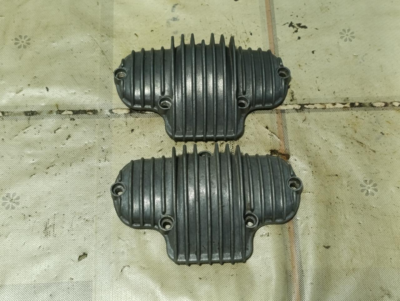 Cache-culbuteurs pour Ducati 175, 200 LesAnciennes.com