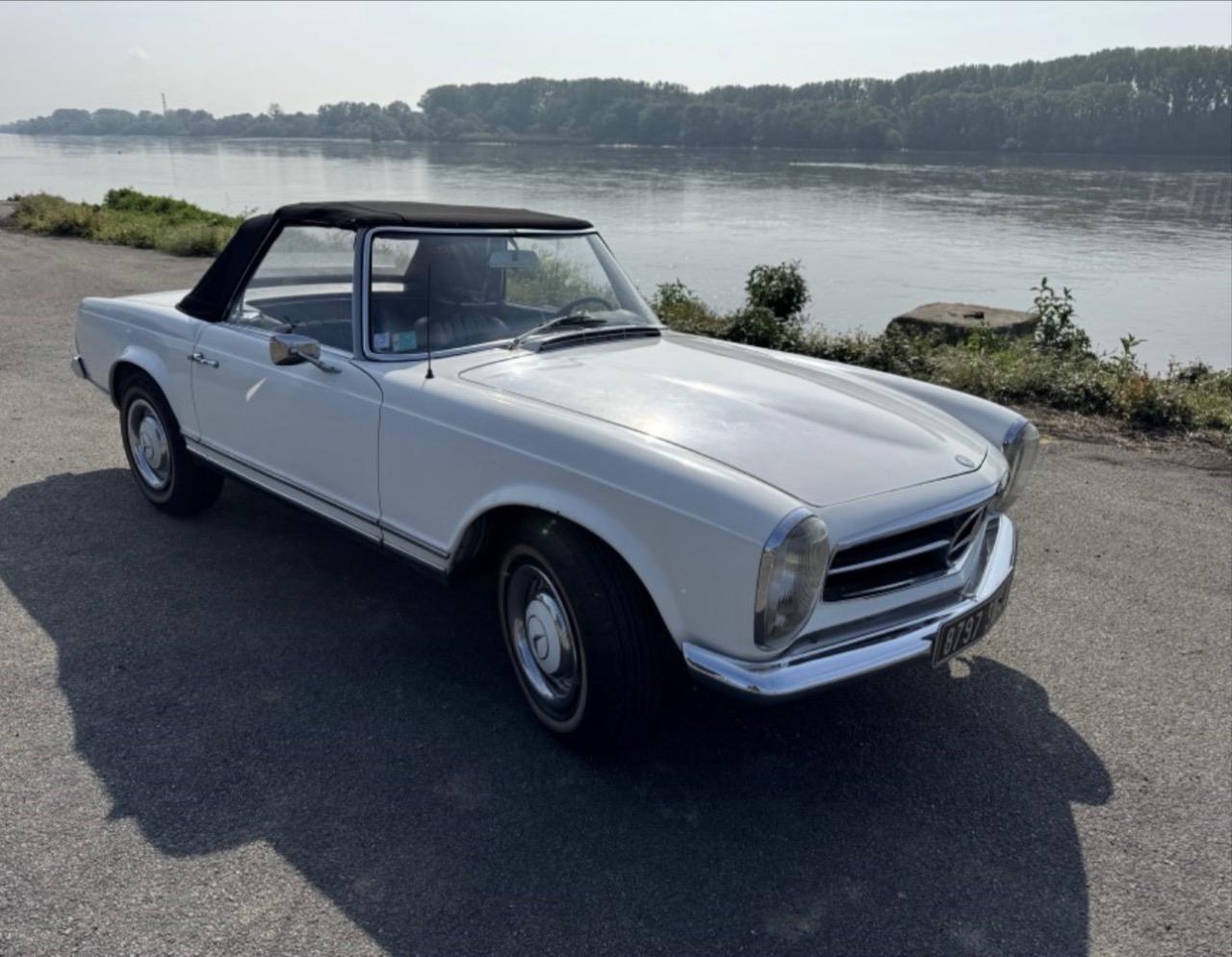 MERCEDES 230 SL PAGODE W113 - 1965 LesAnciennes.com