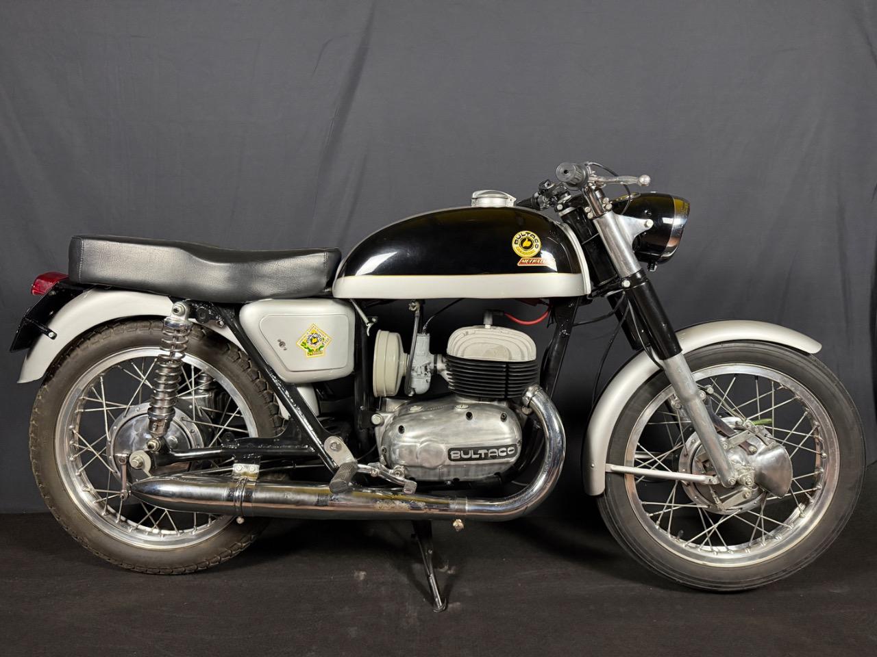 BULTACO Metralla Mk2 - 1974 LesAnciennes.com
