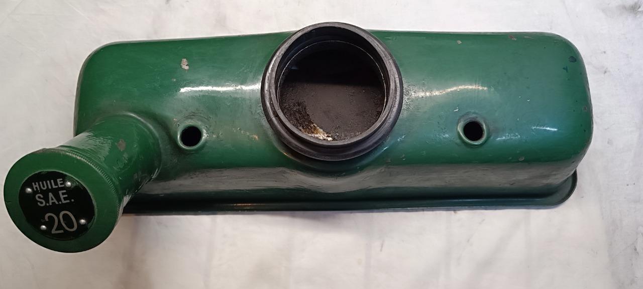 Cache culbuteurs CITROEN Traction 11D LesAnciennes.com