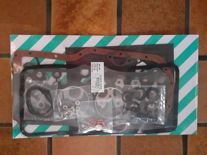 Pochette de joints moteur PEUGEOT 404 LesAnciennes.com