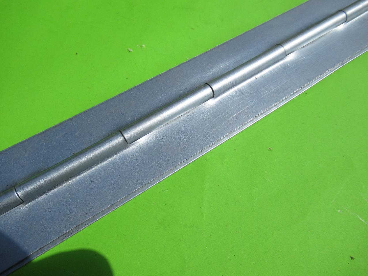 Charnière DIVERS LesAnciennes.com