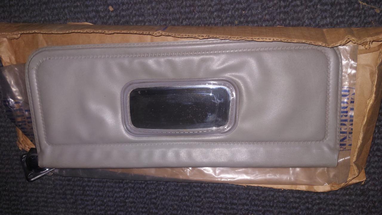 Pare soleil CITROEN DS LesAnciennes.com