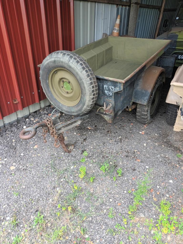 Remorque jeep LesAnciennes.com