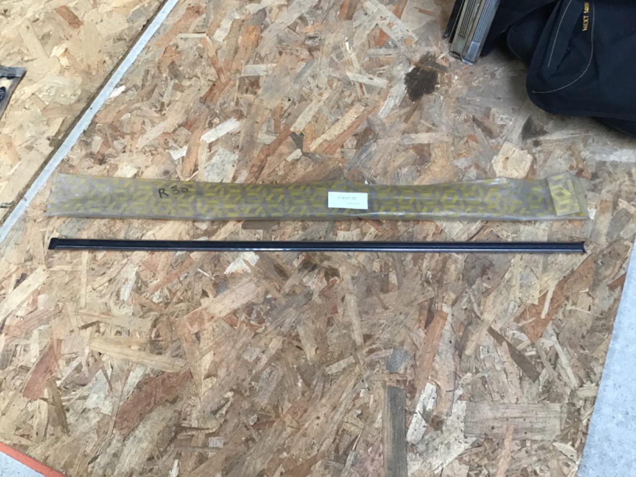 Baguette RENAULT 30 (R30) LesAnciennes.com