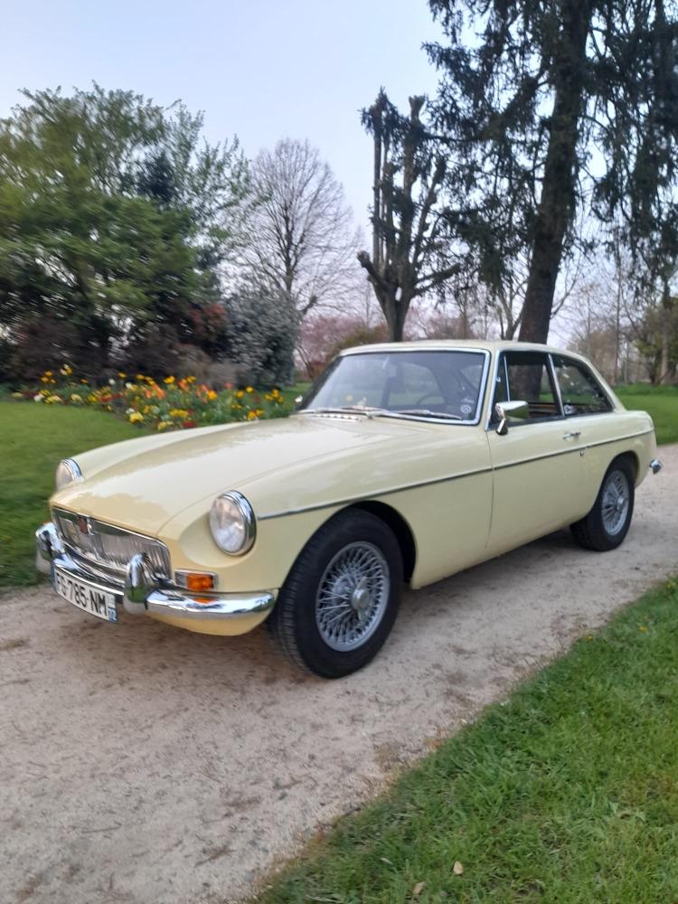 MG MGB - 1966 LesAnciennes.com