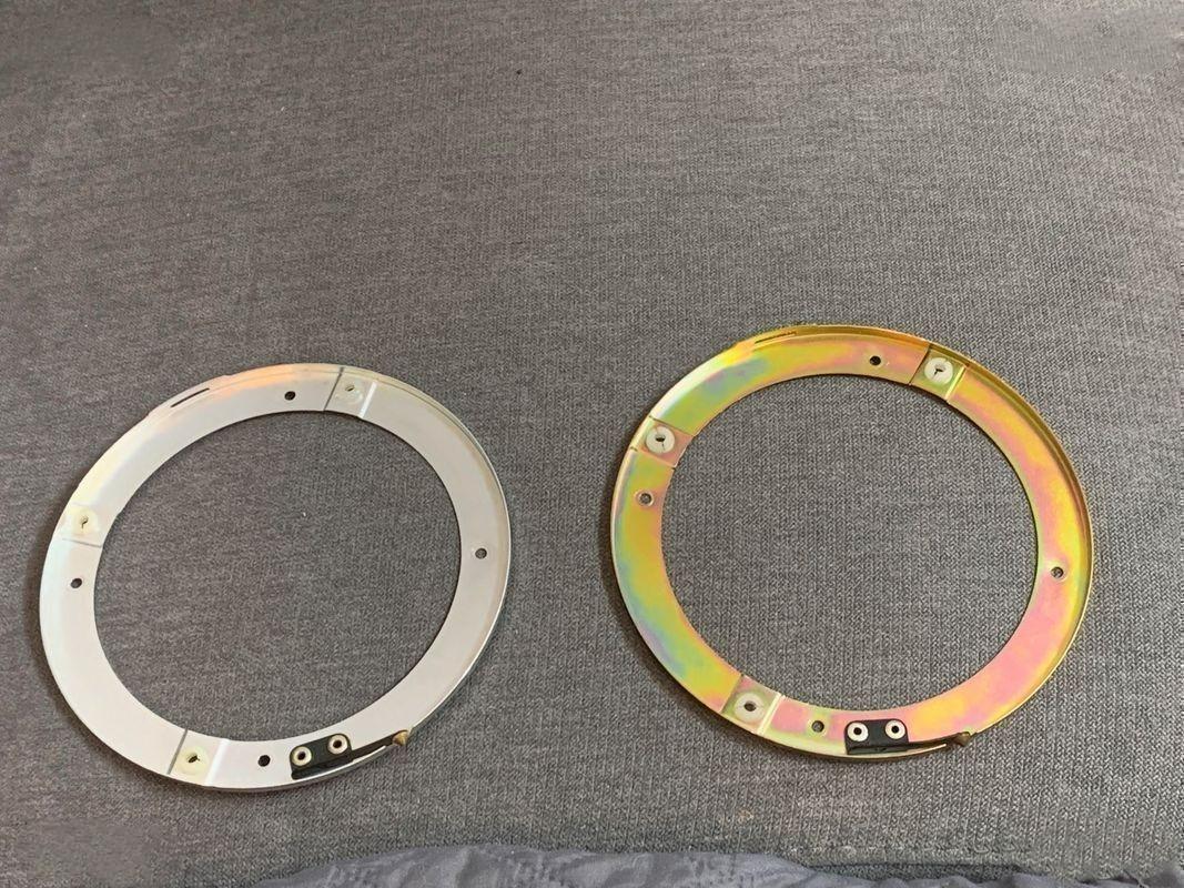 Platines Inox pour phares centraux Alpine A110 LesAnciennes.com