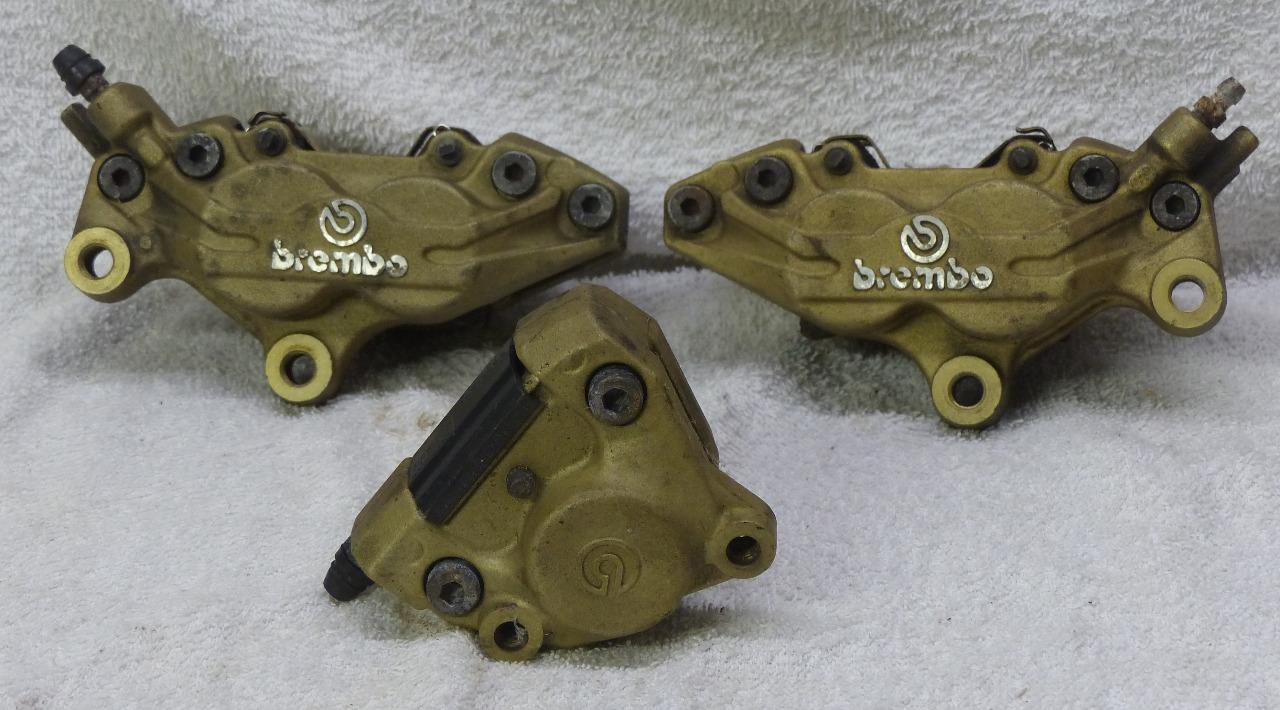 Lot étriers Brembo "or" Guzzi LesAnciennes.com