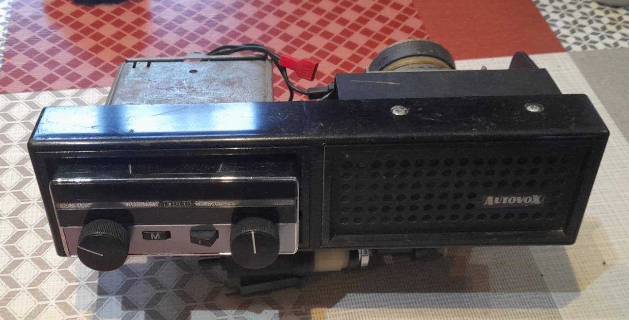 Autoradio Autovox Fiat 500 ??? LesAnciennes.com