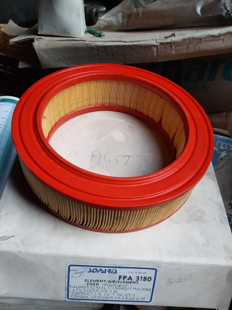 Filtre à air FORD 17 M LesAnciennes.com