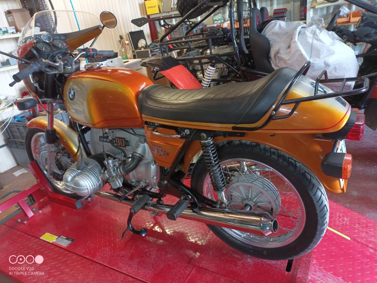 BMW R90 S - 1975 LesAnciennes.com