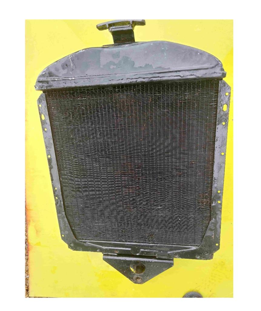 Radiateur DELAHAYE 135 LesAnciennes.com