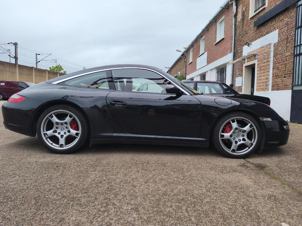 PORSCHE 911 997.1 TARGA 4 325 CH LesAnciennes.com