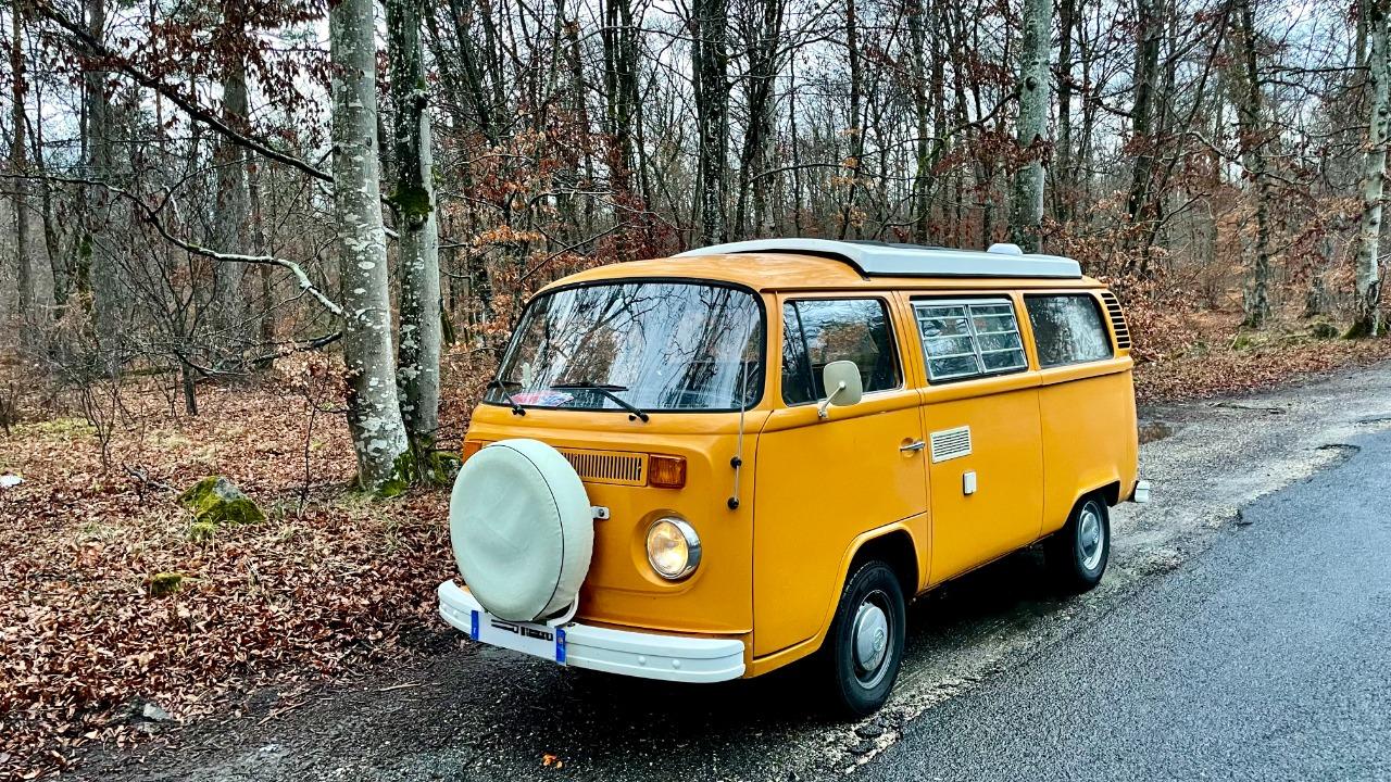 VOLKSWAGEN Combi VW Combi T2 2.0L Fr - 1978 LesAnciennes.com