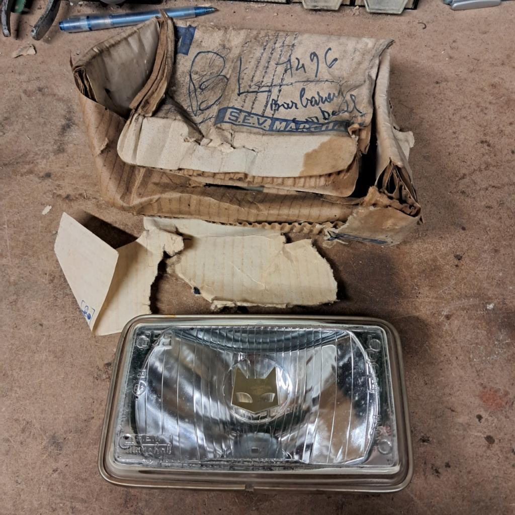 Optique de phare MARCHAL 859 neuf LesAnciennes.com