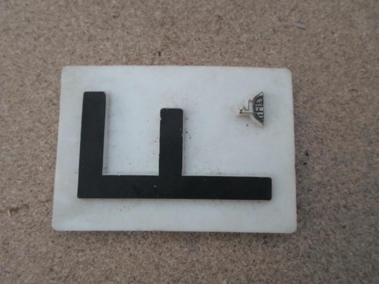 Pièces DIVERS divers LesAnciennes.com