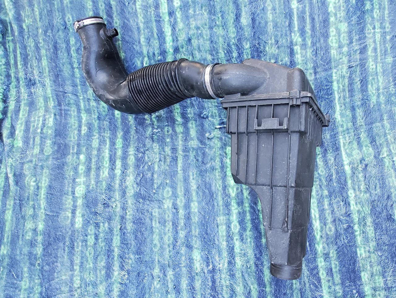 Boîte à air origine, complète, PEUGEOT 206 1400 TU LesAnciennes.com