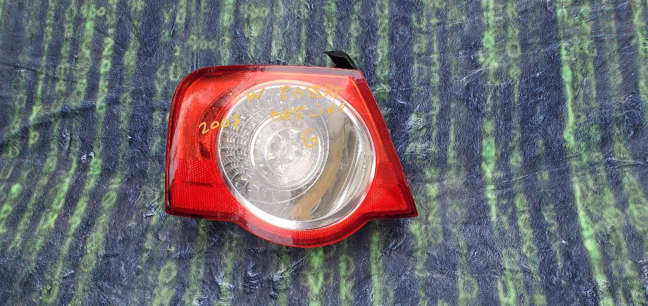 Feu AR G VOLKSWAGEN Passat B6 berline 2005 – 2010 LesAnciennes.com