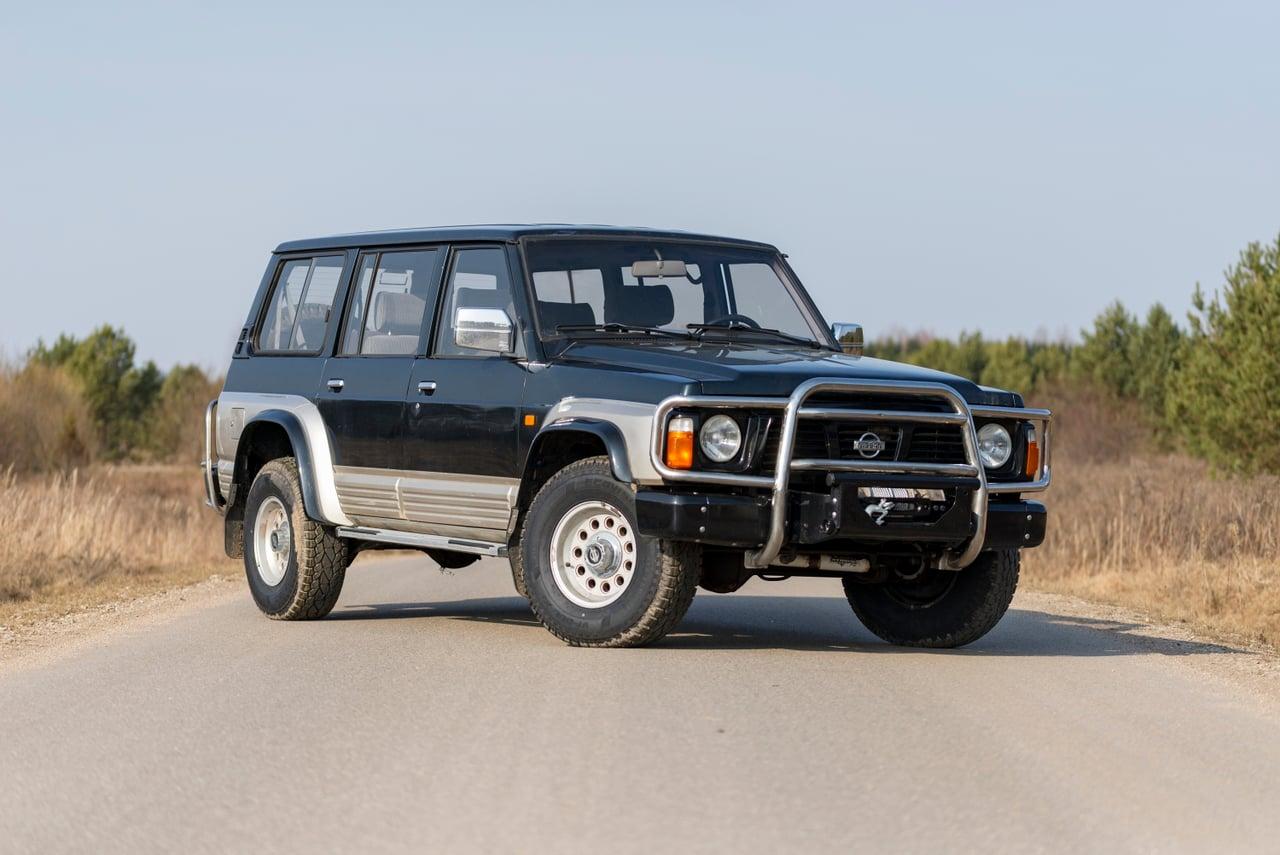 1994 Nissan Patrol GR SLX Y60 (TD42 engine) LesAnciennes.com