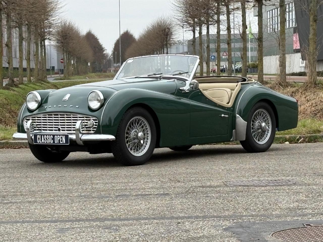 TRIUMPH TR3A - 1959 LesAnciennes.com