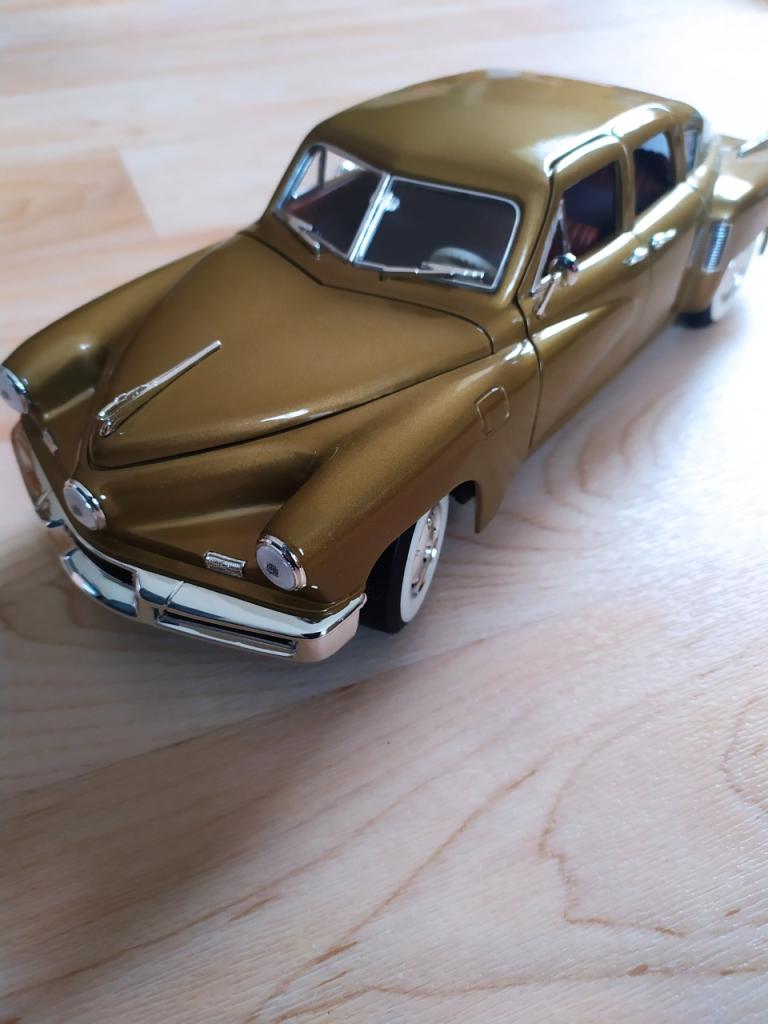 Tucker Torpedo - 1/18e - Road Signatures LesAnciennes.com