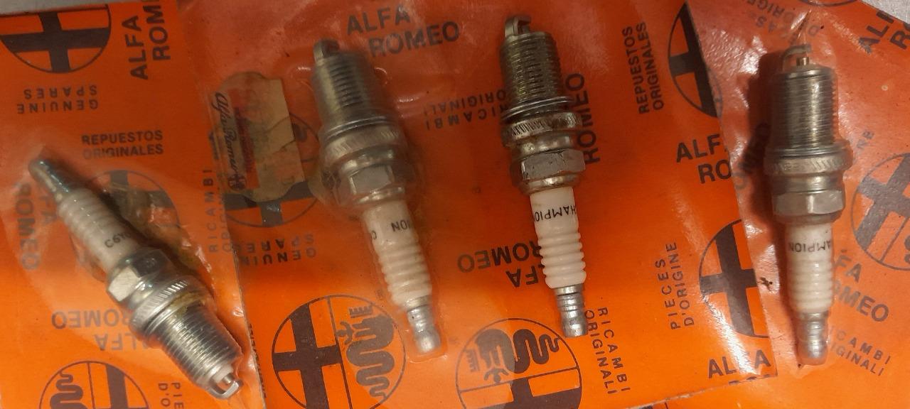 ALFA ROMEO 33 4x bougies Champion C6YCC LesAnciennes.com