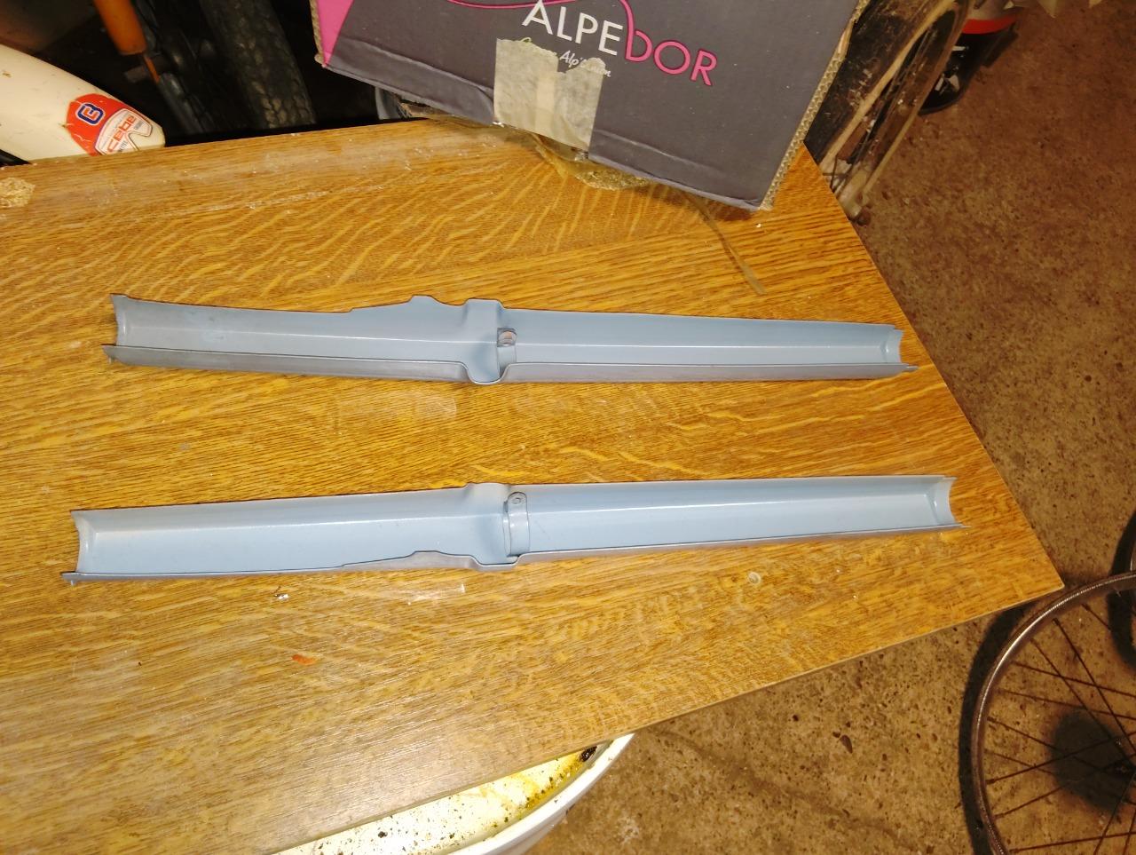 Enjoliveur MOTOBECANE AV 78 LesAnciennes.com