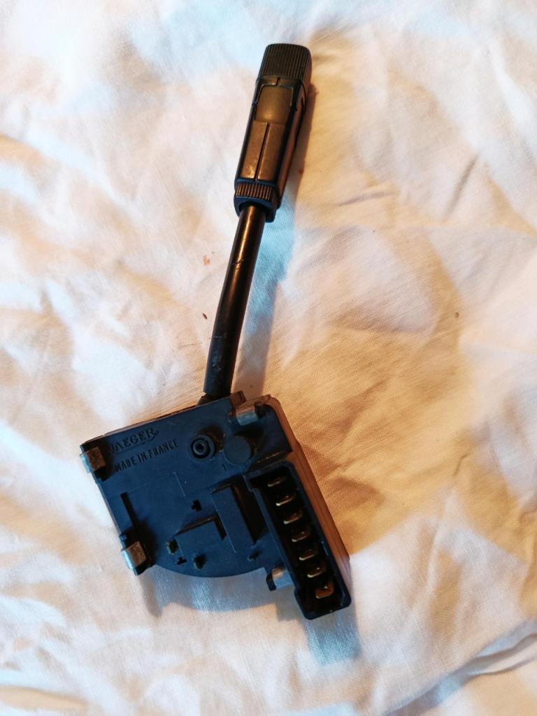 Commodo RENAULT Super 5 LesAnciennes.com