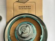 image_1-Bouchon essence chromé neuf PEUGEOT 204
