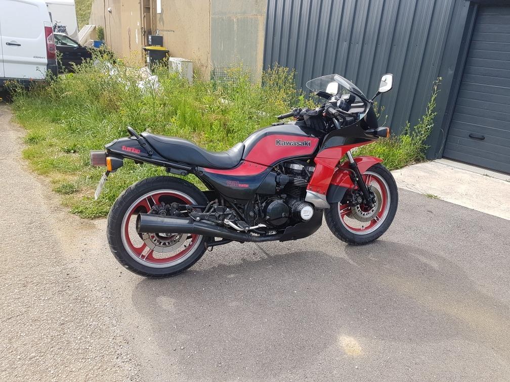 KAWASAKI GPZ 750 TURBO - 1987 LesAnciennes.com