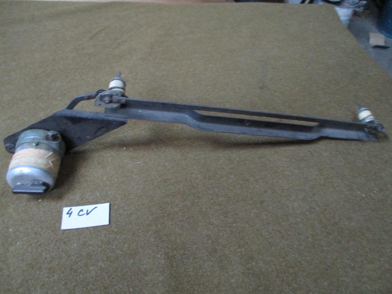 Lot de pièces RENAULT 4CV LesAnciennes.com