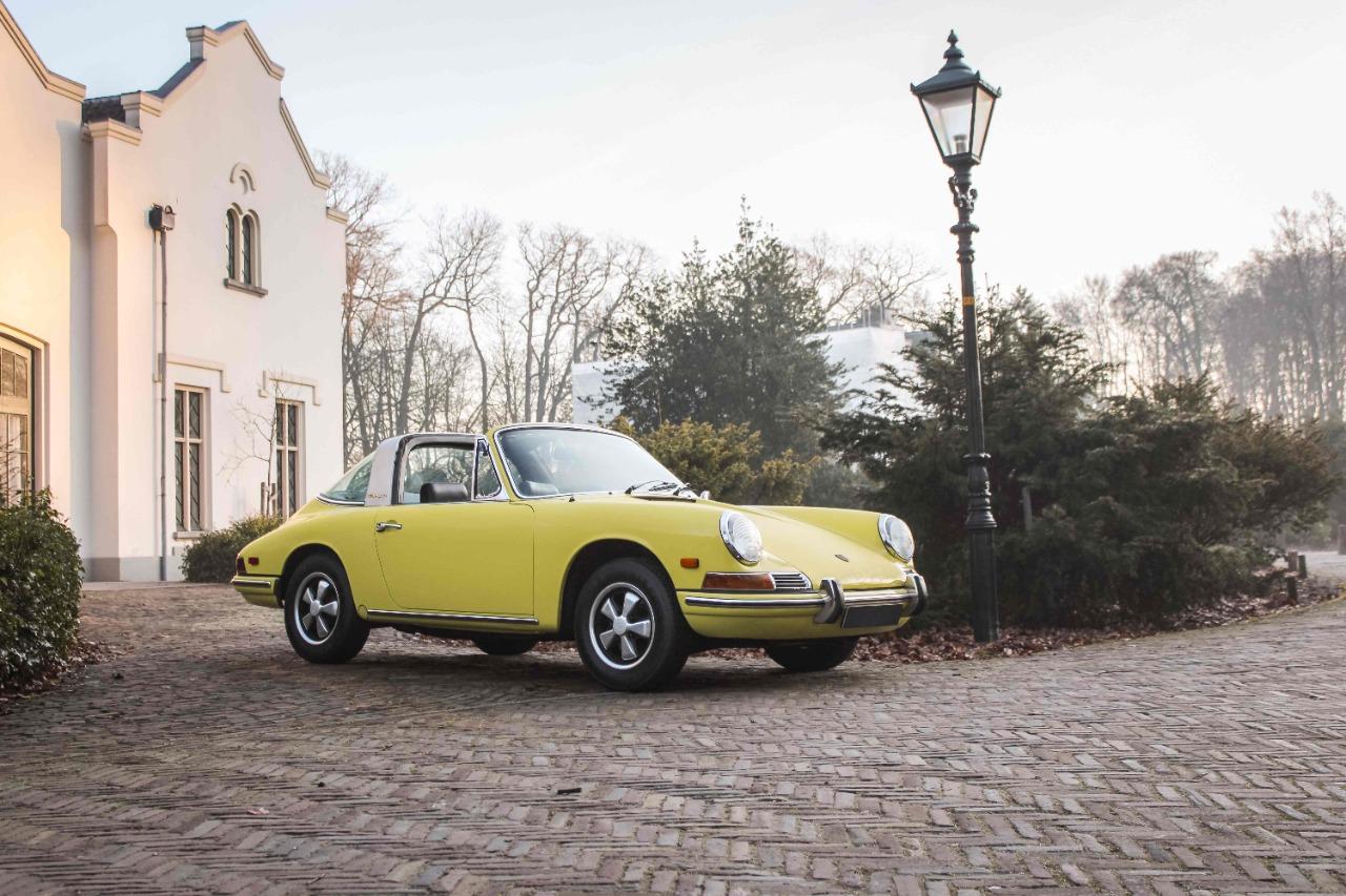 PORSCHE 912 Targa - 1968 LesAnciennes.com