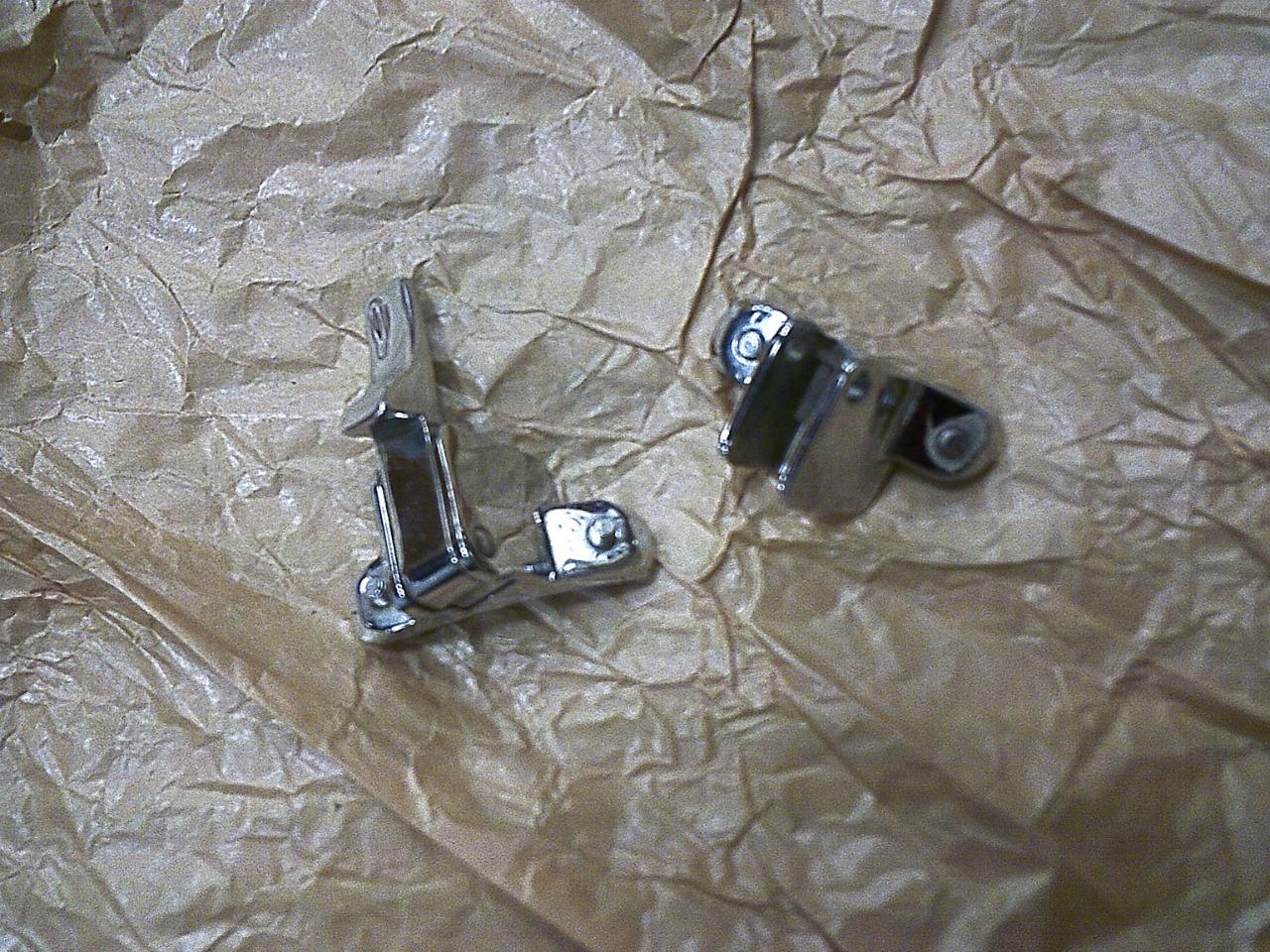 Crocher de arceaux LesAnciennes.com