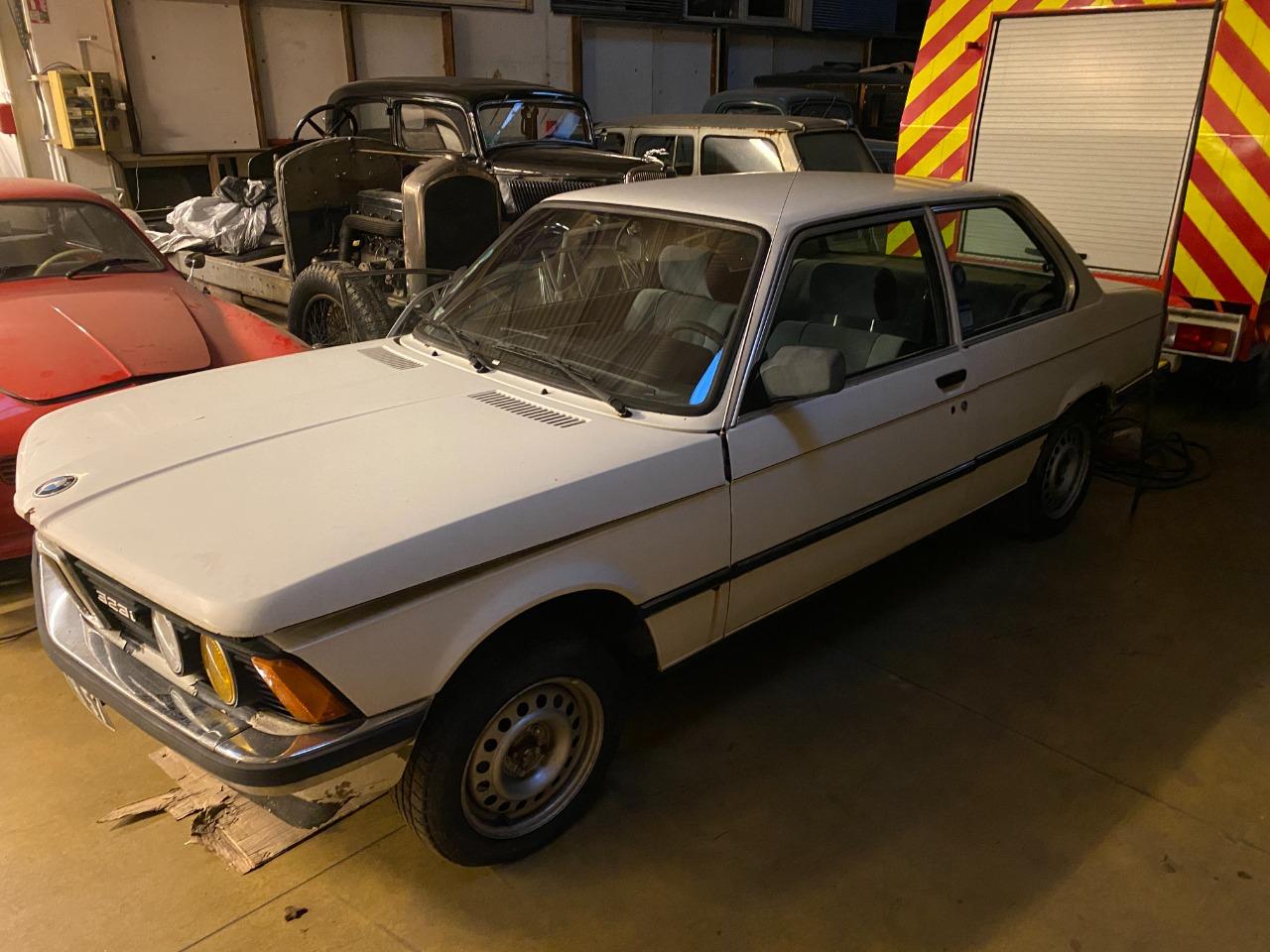 BMW 323 I - 1982 LesAnciennes.com