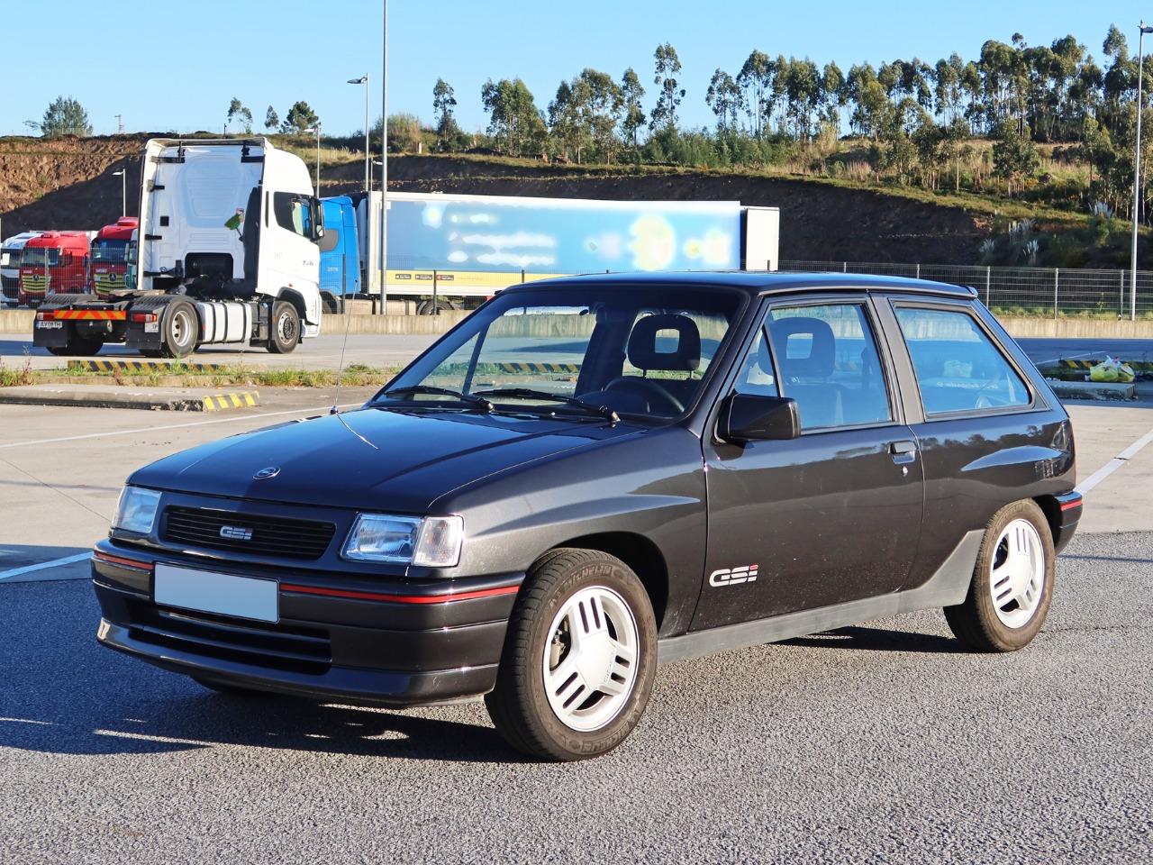 OPEL Corsa GSI - 1992 LesAnciennes.com