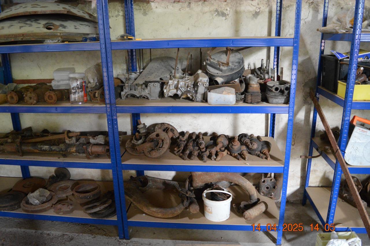 Lot de pièces CITROEN 2CV LesAnciennes.com