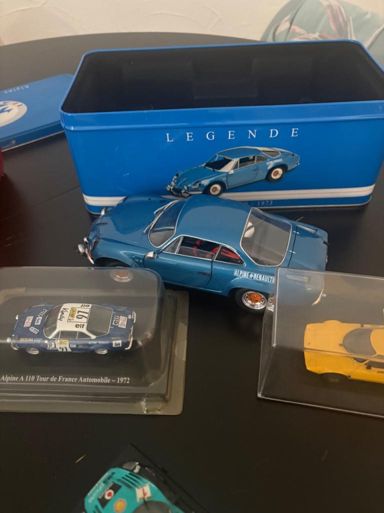 Vends lot de 200 à 300 voitures miniatur LesAnciennes.com
