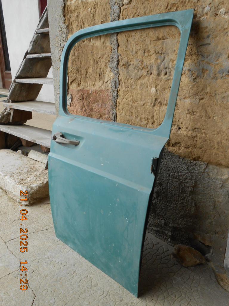 PORTES ARRIERE RENAULT 4L (R4L) LesAnciennes.com