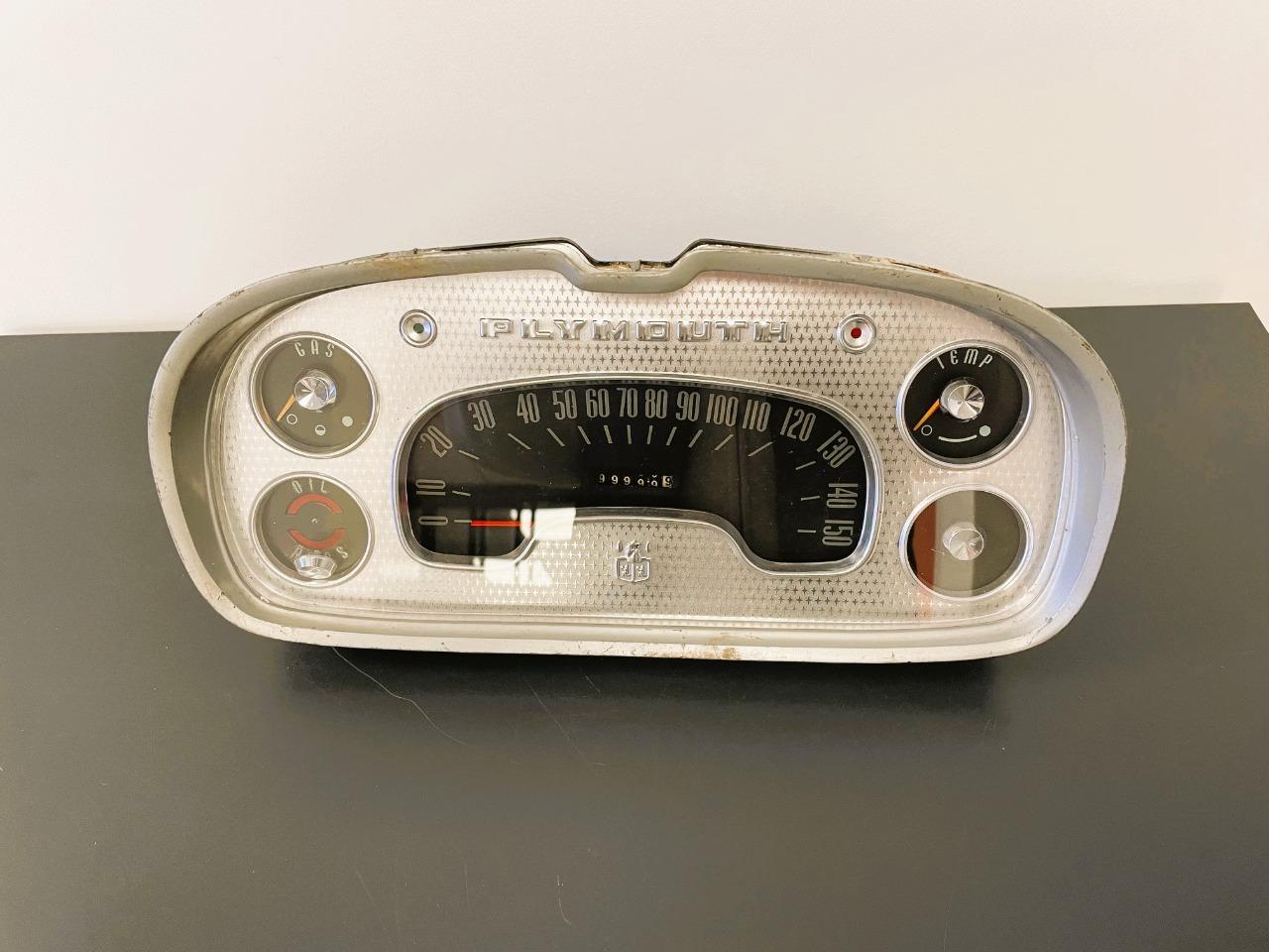 Ensemble compteur 150 miles Plymouth belvédère 58 LesAnciennes.com