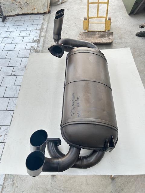 Silencieux d'échappement pour Ferrari Testarossa LesAnciennes.com